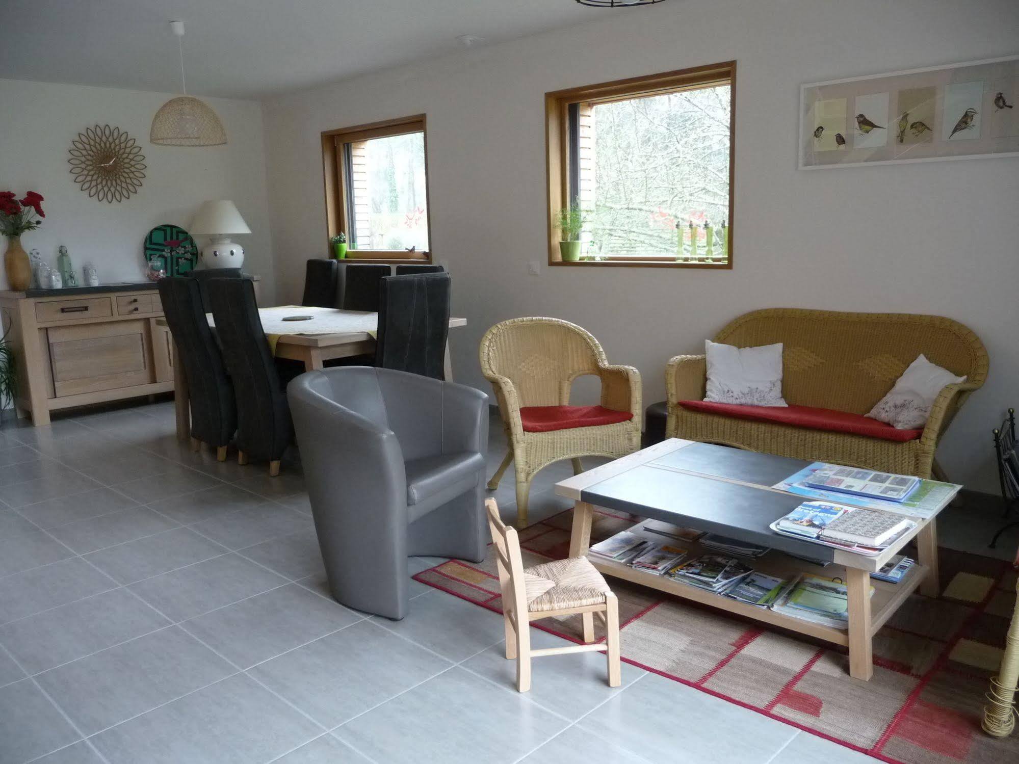 Le Jardin Aux Oiseaux Bed & Breakfast Férel Екстериор снимка