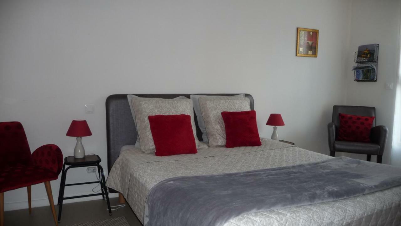 Le Jardin Aux Oiseaux Bed & Breakfast Férel Екстериор снимка