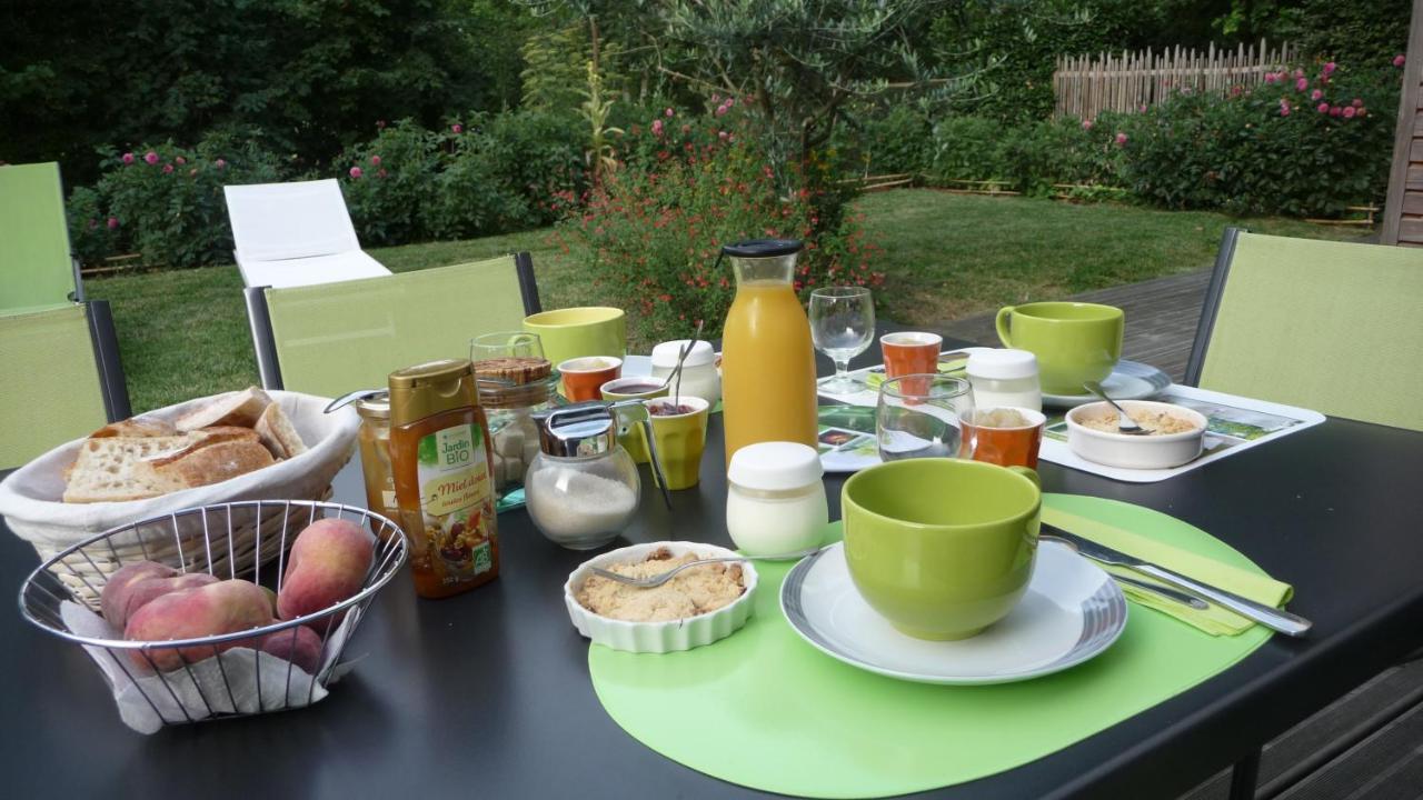 Le Jardin Aux Oiseaux Bed & Breakfast Férel Екстериор снимка